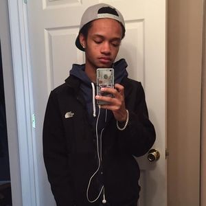 Meet your Posher, Chuck